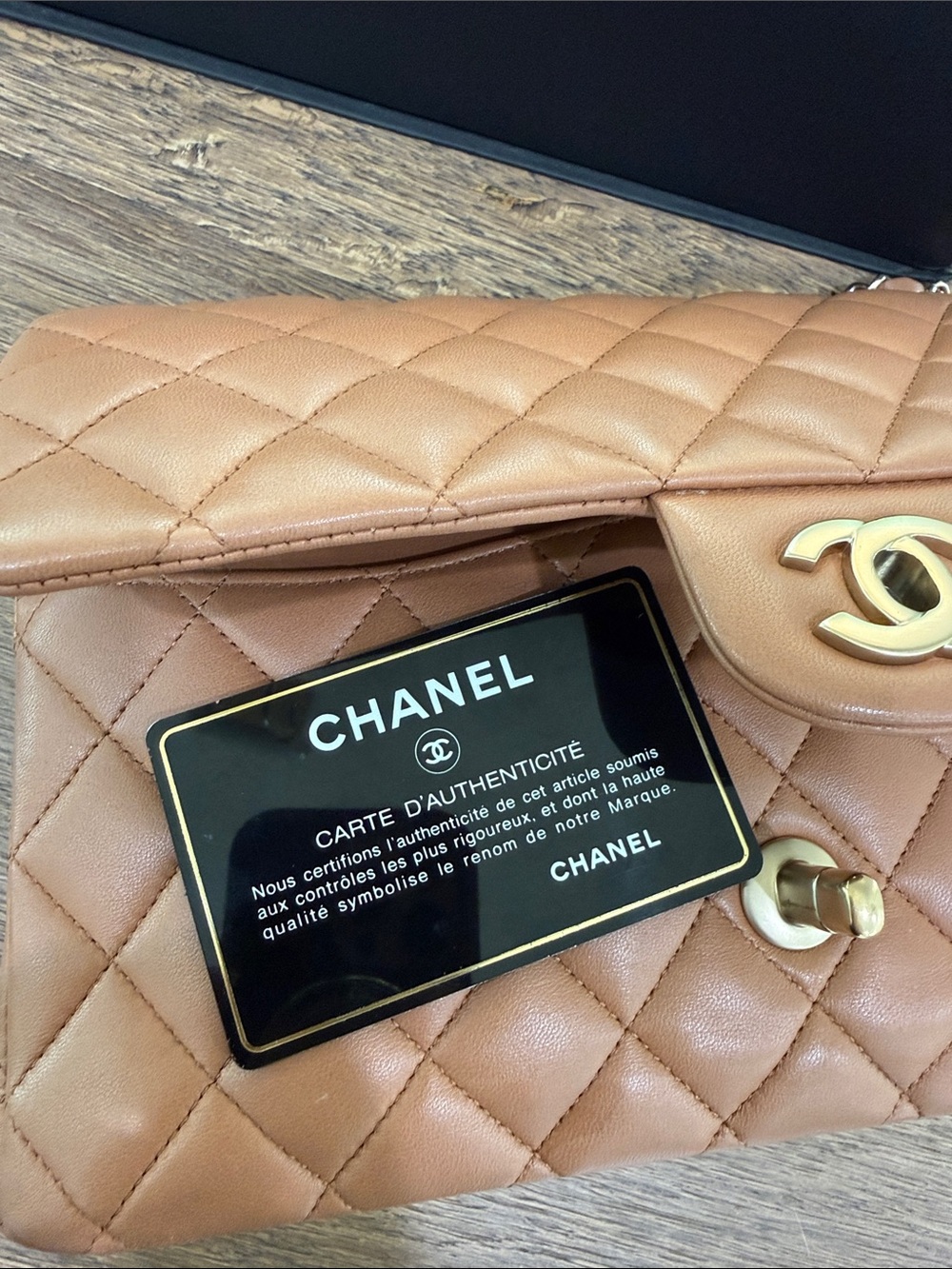 CHANEL small double flap with gold hardware - Picture 10 of 12